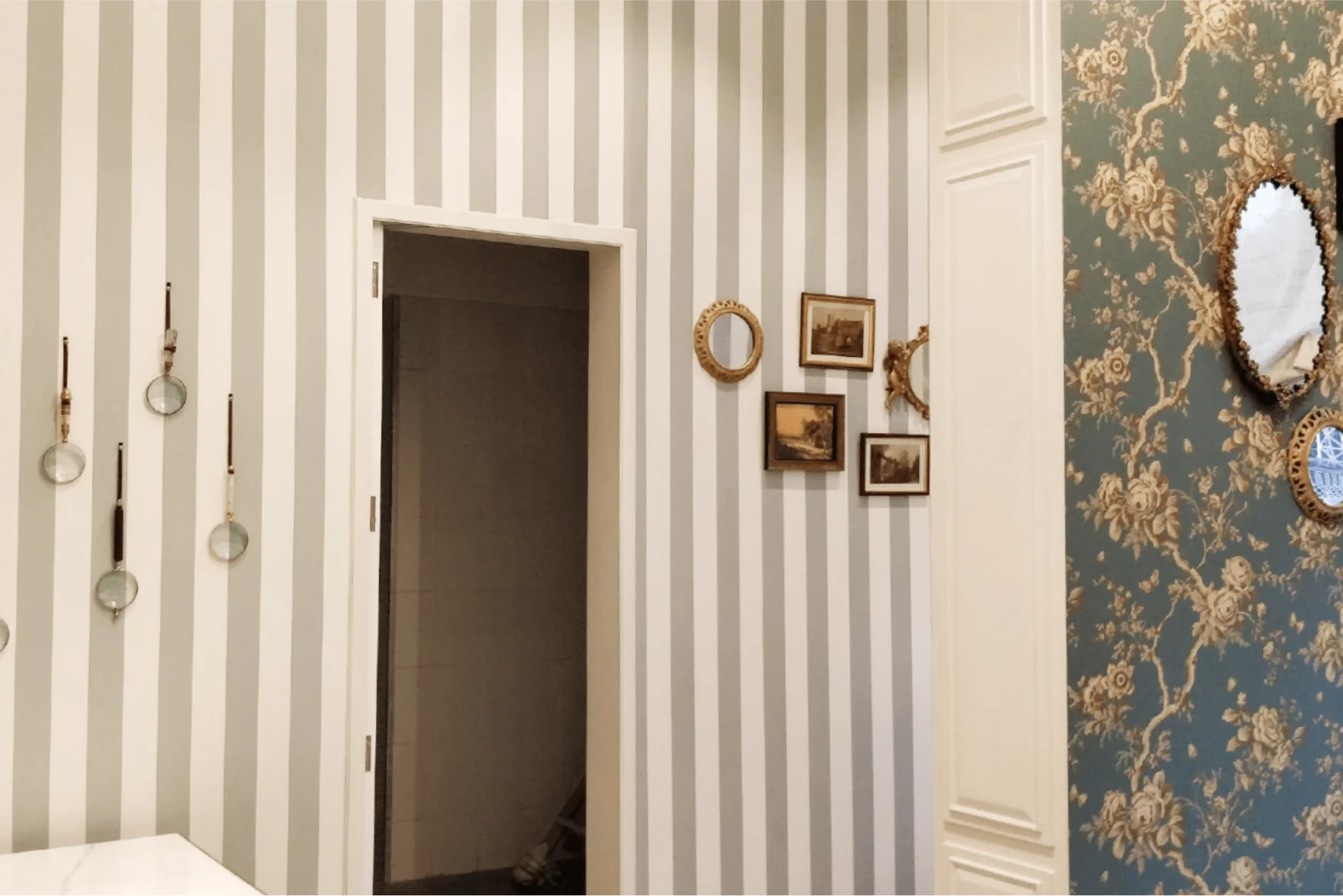 Cafe De Paris interior design by Circle Design